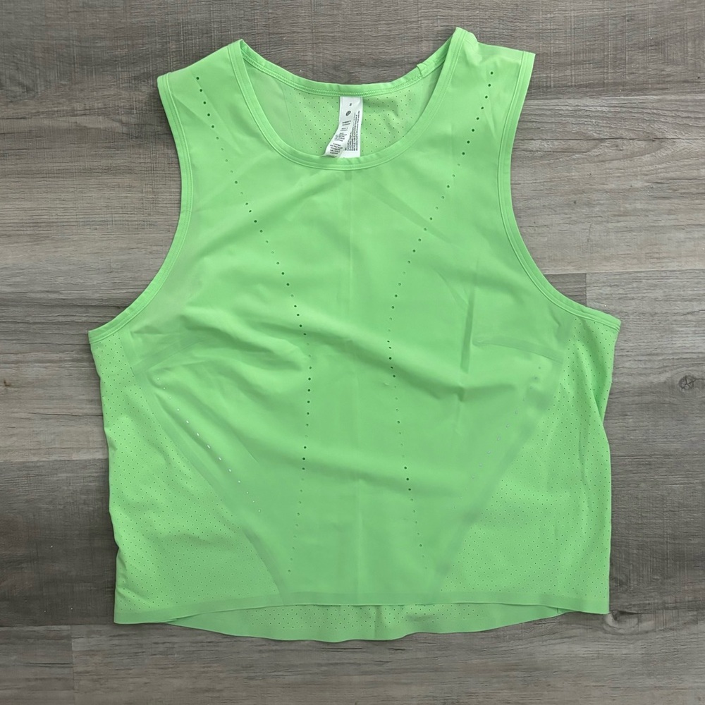 Lululemon lime green tank top size 8